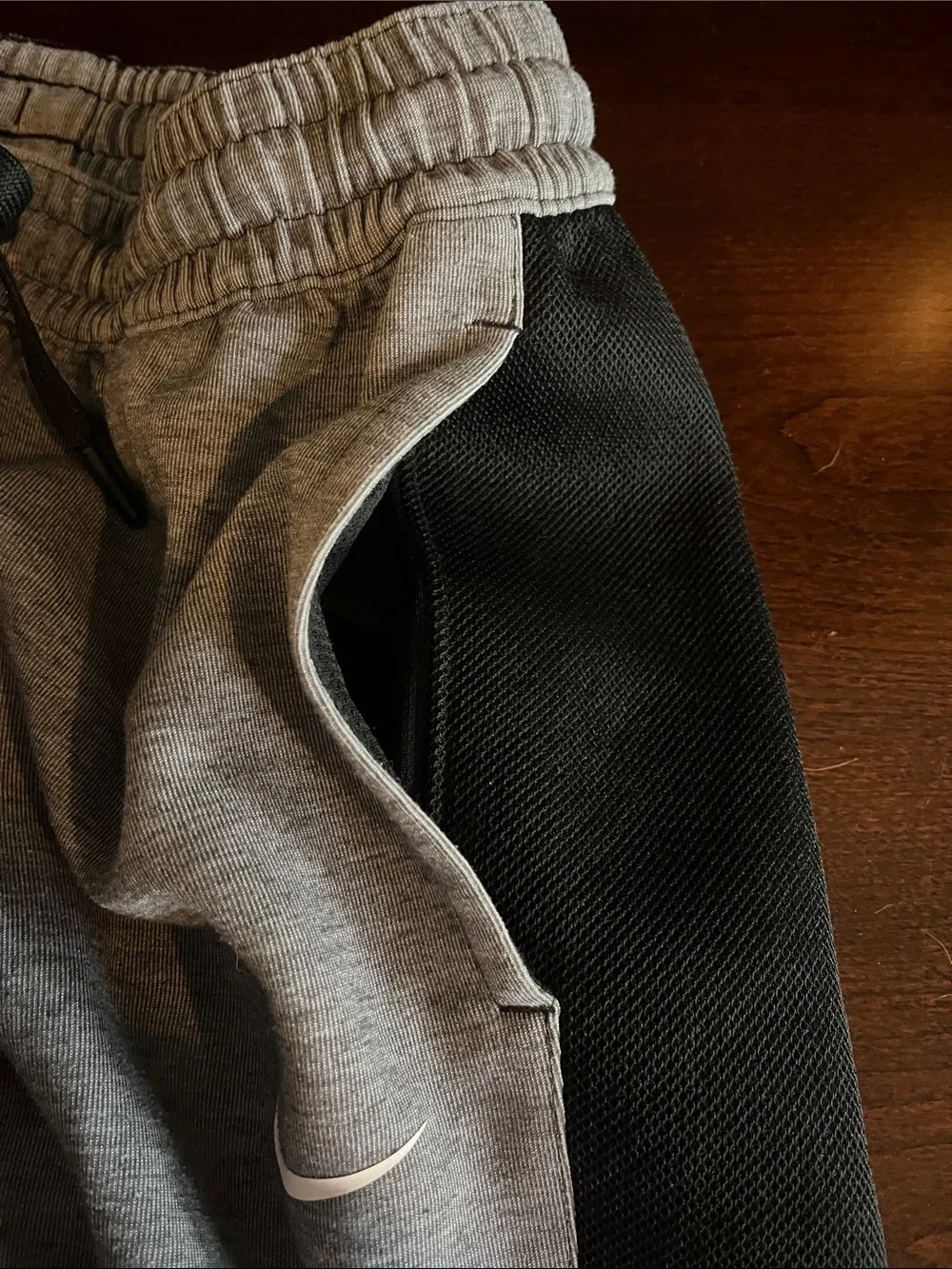 Nike Unisex Gray, Black, & Red Athletic Joggers for the Marist Red Foxes. Size L
